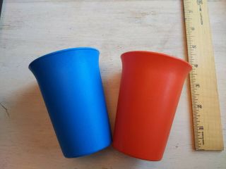 Vintage Tupperware Sippy Cups Bell Tumblers Set Of 2 109 8 Oz.  Blue & Red Guc