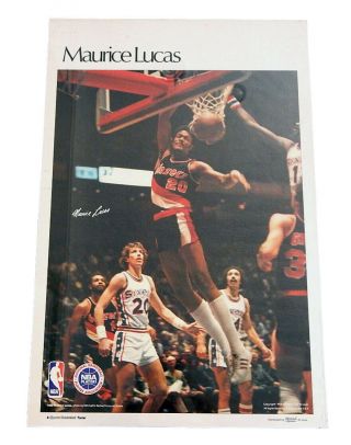 1978 Sports Illustrated Maurice Lucas Poster Measures 24 " X 36 "
