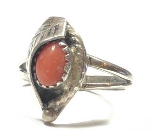 Vintage Ladies Native American Sterling Silver Red Coral Ring - Size 7