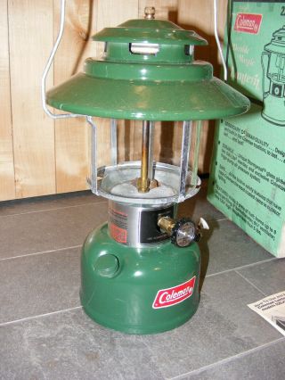 Vintage Coleman Lantern 220j195 Double Mantle Very Little If Any