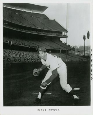 Undated Press Photo Team/league Issued Sandy Koufax Of The Los Angeles Dodgers
