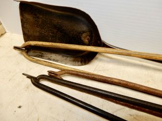 ANTIQUE FIREPLACE TOOLS IRON AND BRASS TONGS CIRCA 1850 3