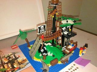 LEGO VINTAGE PIRATES 6270 - FORBIDDEN ISLAND - COMPLETE WITH INSTRUCTIONS - 1 2
