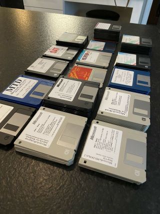 Vintage Microsoft 3.  5 " Floppy Disks And Various Ms - Dos Sierra Games 75 Total
