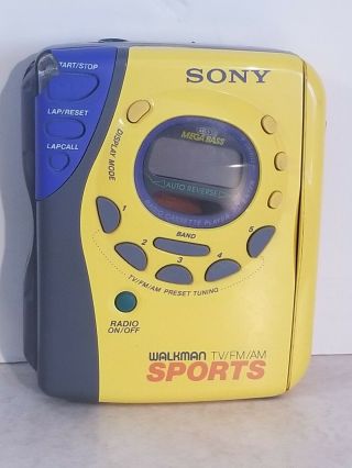 Vintage Sony Walkman Wm - Fs495 Sports Tv/am/fm Mega Bass Radio Cassette Player