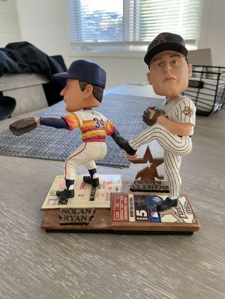Forever Collectibles Legends Of The Diamond Bobbles - Nolan Ryan / Roger Clemens