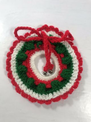 Holiday Home Decoration Small Christmas Wreath Display Knit Vintage Ornament