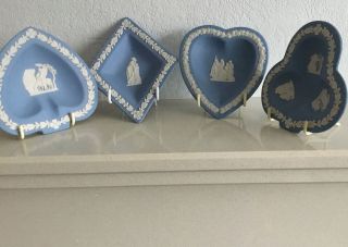 Vintage Set Of 4 Wedgwood Blue Jasperware Bridge Card Suit Trinket Dishes