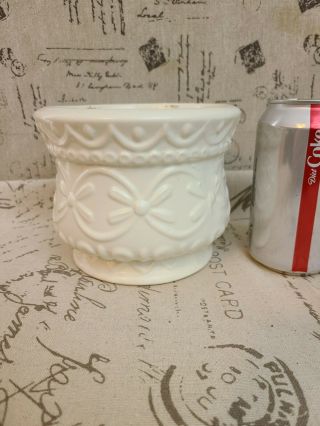 Vintage Cream Off White Embossed Ribbon Planter Flower Vase - Hull Pottery