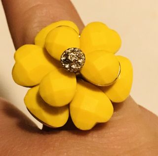 Gorgeous Vintage 1960’s Flower Shaped 18k Gold White Sapphires Ring Size 8us/puk