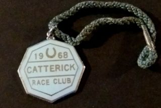 Vintage Horse Racing Badge - Catterick Race Club - 1968 Annual Member