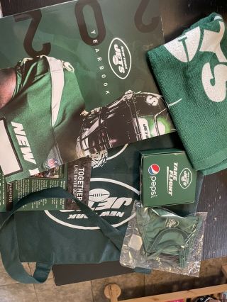2020 York Jets Official Football Yearbook Includes Mask,  Towel,  Etc.