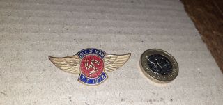 Vintage 1978 Enamel Pin Badge " Isle Man Tt " (gold Wings) Motorcycle Races Iom