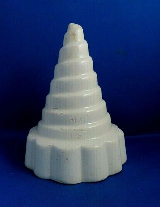 Antique 19thc Wedgwood Creamware Spiral Cone Shaped Jelly Mould