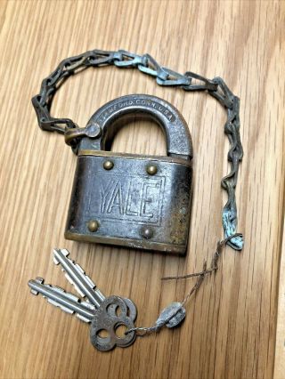 Vintage Yale And Towne Padlock With Key