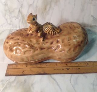 Vtg Peanut Shell Nut Dish W/ Lid Handcrafted Brown Squirrel Handle On Top 8 " Usa