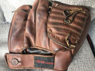 Vintage 1940’s Wilson A2170 The Ball Hawk 3 Professional 2 Finger Baseball Glove
