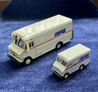 Vintage Roadway Package System Die Cast Cargo Van - Plus Rps Mini Scale Van