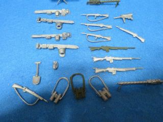 Marx vintage 1950 ' s Battleground playset silver and olive drab small weapons,  acc 3