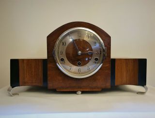 A 1930s Art Deco 1/4 Chiming Mantel Clock By Norland Clocks Tottenham