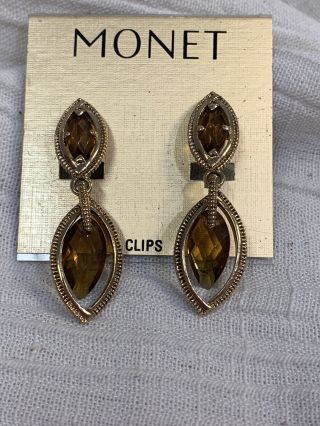 B23 - Vintage Monet Gold Tone Amber Color Rhinestone Dangle Clip On Earrings Nwt
