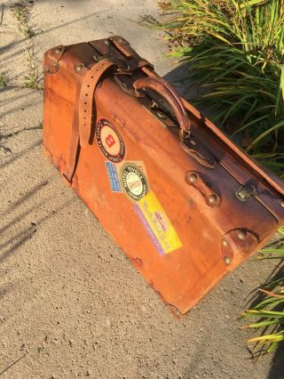 ANTIQUE LEATHER HEAVY DUTY LUGGAGE SUITCASE EXPANDABLE w/ TRAVEL STICKERS - PROP 2
