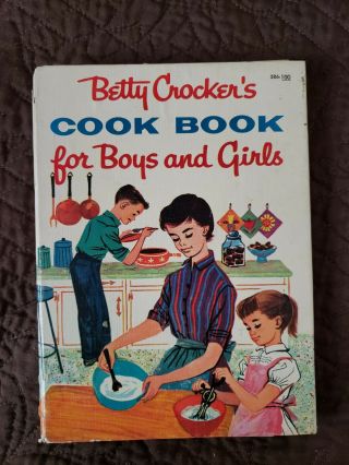 Betty Crockers Cook Book For Boys And Girls 1st Edition 1957 7th Printing Vtg