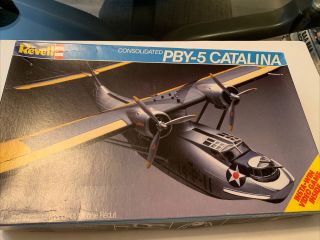 Vintage Revell Consolidated Pby - 5 Catalina 1:72 Scale Plastic Model Kit 4522