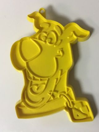 Vintage 1978 Scooby Doo Cookie Cutter Plastic / Hanging Ornament Hanna Barbera