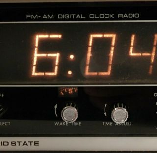 Vintage RHAPSODY Wood Grain AM/FM Clock Solid State Radio with Alarm - ry - 1010 3