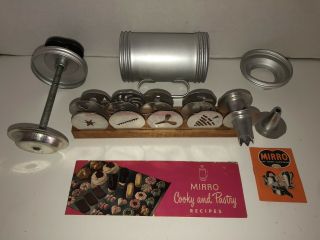 Box Set Vintage Mirro Cookie Pastry Press Handle Recipes 12 Plates Ft - 511 Rare