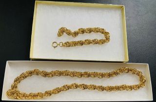 Vintage Signed Trifari Tm Gold Tone Chain Necklace And Bracelet