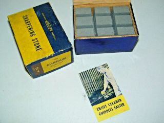 Vintage Norton Sharpening Stone It - 4 Alundum Griddle Brick Grill Cleaner N Box
