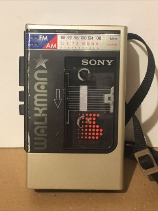Vintage Sony Wm - F8 Walkman - (play / Radio Work) (fwd / Rwd Do Not Work)
