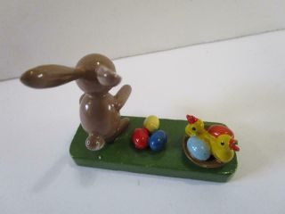 Vintage Erzgebirge East Germany Wooden Easter Bunny Rabbit Chicks Eggs Figurine 3