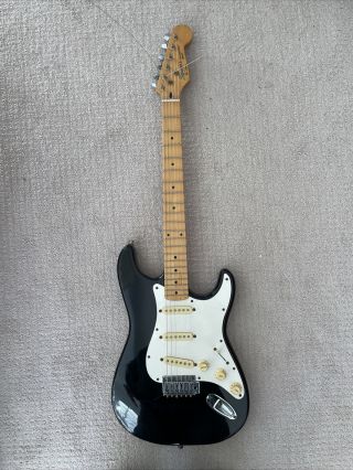 1989 Vintage Fender Stratocaster Squire 2 Korea