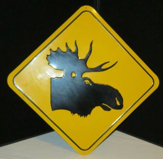 Vintage Moosehead Canadian Lager Beer Wall Sign 17x17 Yellow Road Moose Guc