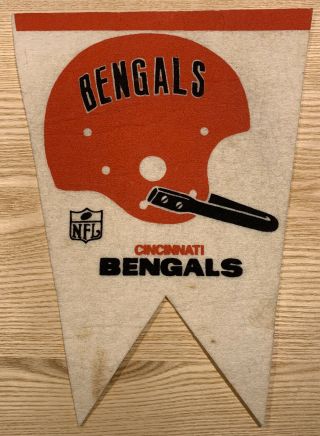 Vintage Cincinnati Bengals 1960’s Small Banner Felt Pennant One Bar Helmet Logo