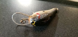 VINTAGE BAGLEY DIVING HONEY B FISHING LURE WHITE/BLUE SCALES 2