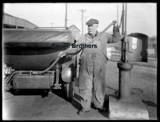 1919 Nyc Early Gas Station Previsible Crank Pump Glass Photo Camera Negative Bb