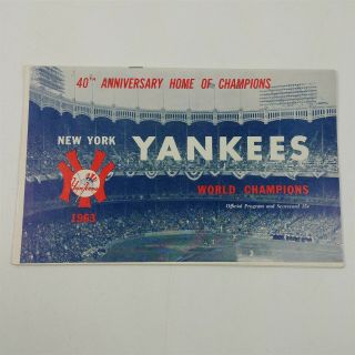 York Yankees World Champions 1963 Official Program Mickey Mantle Yogi Berra
