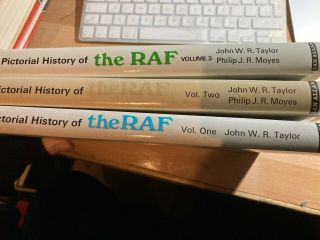 The Pictorial History Of The Raf Volumes 1 - 3 1918 - 1969 Ian Allen 1970 