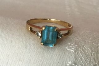 Vintage 80’s 14 Kt Yellow Gold Blue Topaz Two Diamonds Ring Size 6