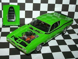 1/25 Amt 1971 Dodge Charger R/t " Green - Go " 440 Built Model Car - Foil Chrome - Wired