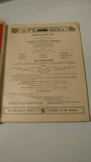 OFFICIAL 1946 INDY 500 RACING PROGRAM GEORGE ROBSON INDY 500 RACE WINNER 3