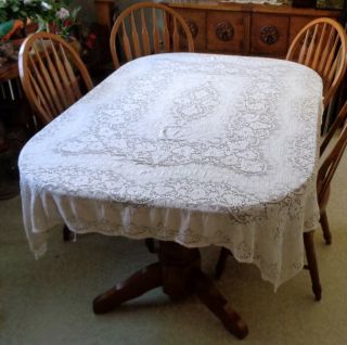 Vintage 60 " X 74 " Quaker Lace Tablecloth Cotton Beige Shabby Cutter Picot Edging