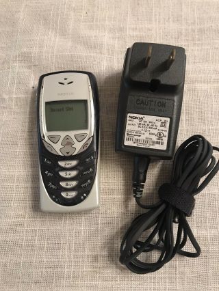 Vintage Collectible Nokia 8310 Cellular Gsm Mobile Phone With Oem Charger