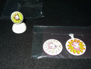 Vintage Borden Elsie The Cow Collectibles Magnets,  Pin And Marble W/ Base