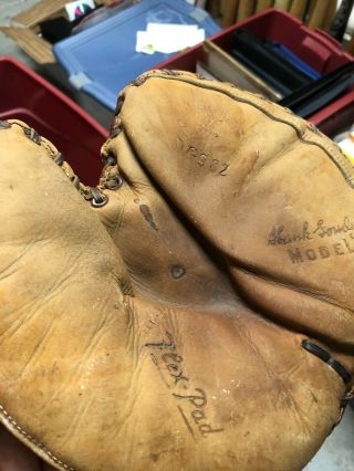 Vintage Baseball Glove Catchers Mitt Hank Gowdy D & M Model