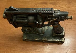 Cast Iron Model Prop Display Gun And Base Vintage (not Functional - Display Only)